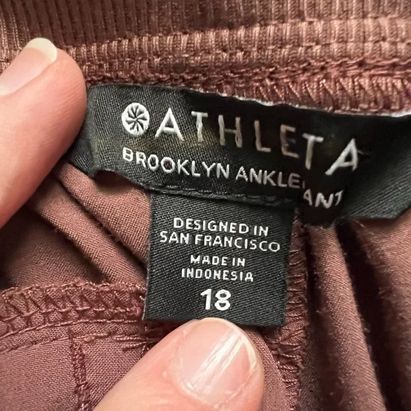 Athleta Brooklyn Ankle Pants - Pink/Rose Size 18 - Picture 2 of 3